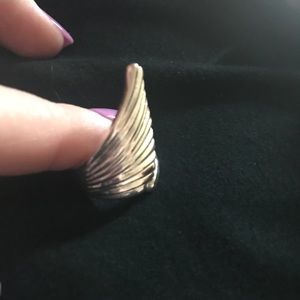 Angel wing ring
